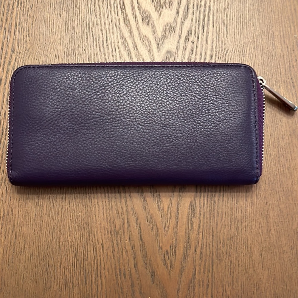 Michael Kors Wallet - Picture 2 of 4